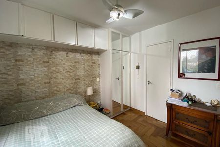 Apartamento à venda com 128m², 4 quartos e 2 vagas Apartamento à venda com 128m², 4 quartos e 2 vagasSuíte 1