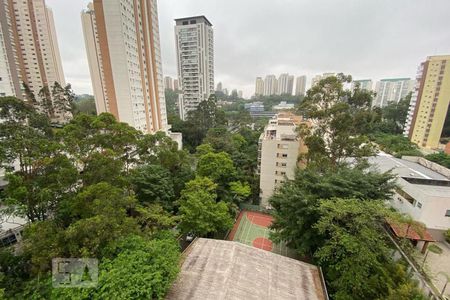 Apartamento à venda com 128m², 4 quartos e 2 vagas Apartamento à venda com 128m², 4 quartos e 2 vagasVista da Sacada