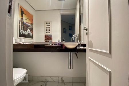 Apartamento à venda com 128m², 4 quartos e 2 vagas Apartamento à venda com 128m², 4 quartos e 2 vagasLavabo