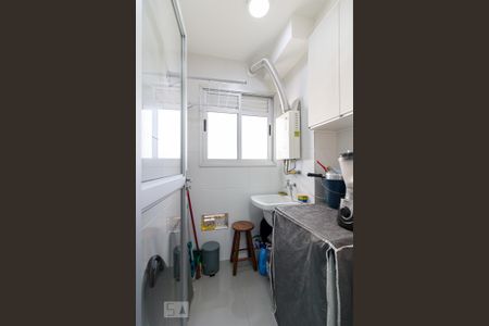Área de serviço de apartamento para alugar com 2 quartos, 64m² em Picanço, Guarulhos