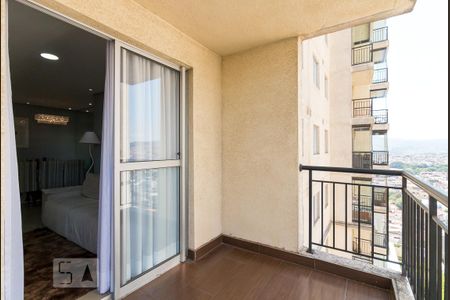 Apartamento para alugar com 64m², 2 quartos e 1 vagaVaranda