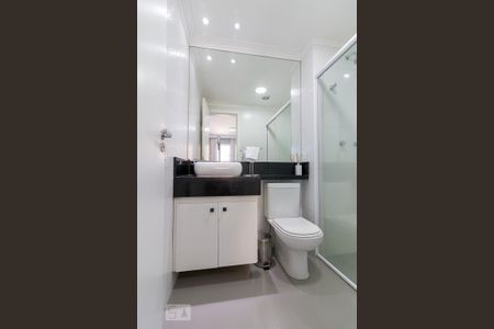 Banheiro quarto 2 suíte de apartamento para alugar com 2 quartos, 64m² em Picanço, Guarulhos