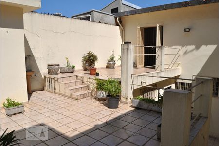 Casa à venda com 190m², 3 quartos e 3 vagasQuintal - Casa dos fundos