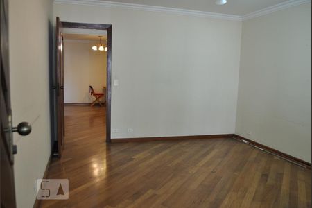 Sala de casa à venda com 3 quartos, 190m² em Vila Mariana, São Paulo