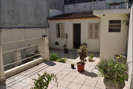 Casa à venda com 190m², 3 quartos e 3 vagasQuintal - Casa dos fundos