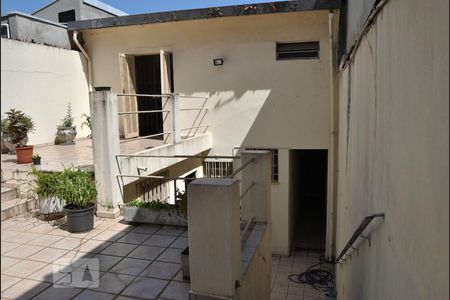 Casa à venda com 190m², 3 quartos e 3 vagasQuintal - Casa dos fundos