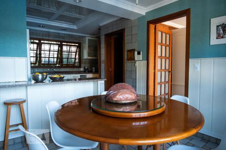 Casa à venda com 600m², 4 quartos e 2 vagasCozinha