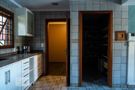 Casa à venda com 600m², 4 quartos e 2 vagasCozinha