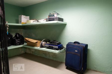 Casa à venda com 600m², 4 quartos e 2 vagasDepósito