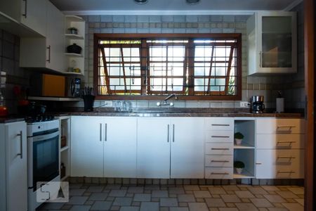 Casa à venda com 600m², 4 quartos e 2 vagasCozinha