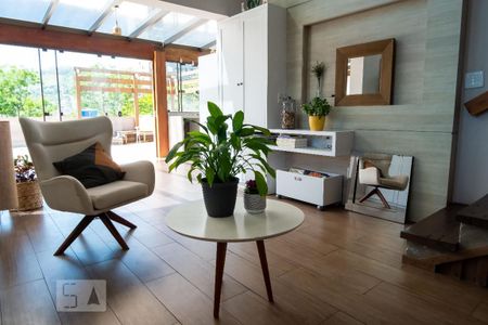 Casa à venda com 600m², 4 quartos e 2 vagasSala