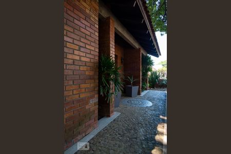 Casa à venda com 600m², 4 quartos e 2 vagasÁrea Externa