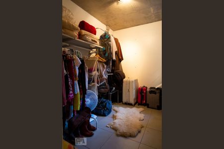 Casa à venda com 600m², 4 quartos e 2 vagasCloset da Área de Serviço