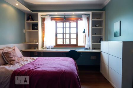 Casa à venda com 600m², 4 quartos e 2 vagasQuarto 2