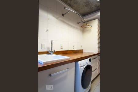 Casa à venda com 600m², 4 quartos e 2 vagasÁrea de Serviço