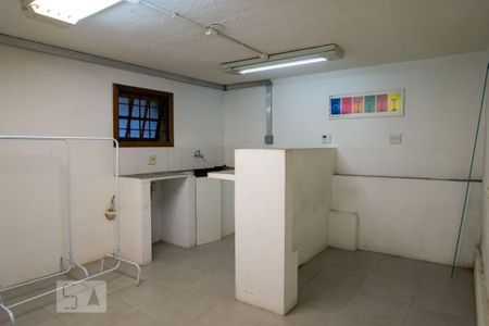 Casa à venda com 600m², 4 quartos e 2 vagasCozinha Auxiliar