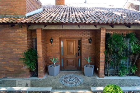 Casa à venda com 600m², 4 quartos e 2 vagasFachada