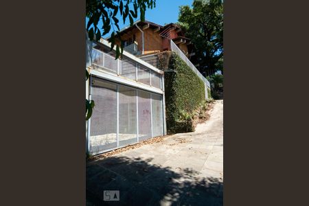 Casa à venda com 600m², 4 quartos e 2 vagasFachada