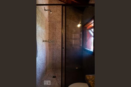 Casa à venda com 600m², 4 quartos e 2 vagasBanheiro da Suíte 2