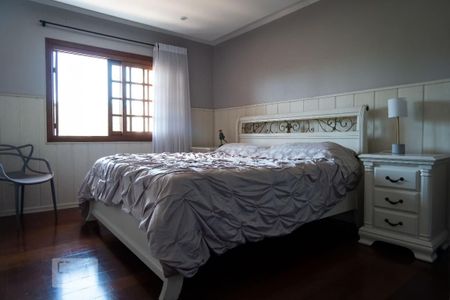 Casa à venda com 600m², 4 quartos e 2 vagasSuíte 1