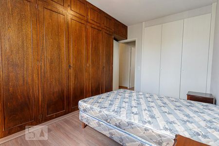 Quarto de apartamento para alugar com 2 quartos, 107m² em Pinheiros, São Paulo