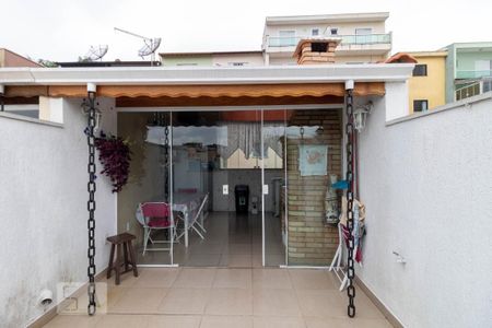 Casa à venda com 180m², 3 quartos e 2 vagasCobertura
