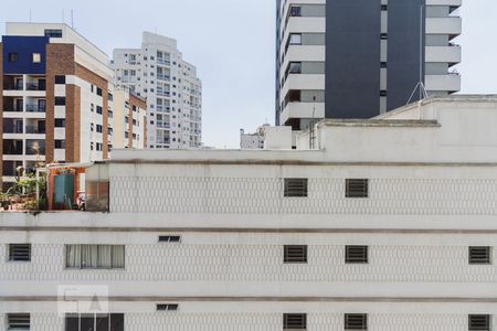 Sala Vista de apartamento à venda com 2 quartos, 80m² em Perdizes, São Paulo