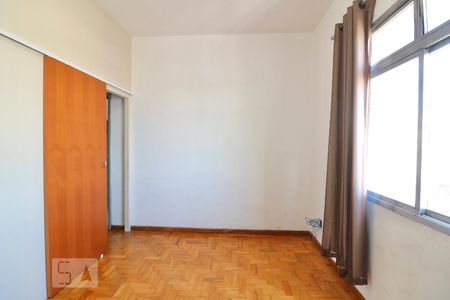 Quarto de kitnet/studio à venda com 1 quarto, 35m² em Santa Efigênia, São Paulo