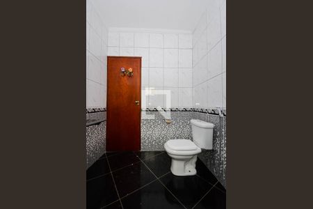 Casa à venda com 201m², 3 quartos e 3 vagas Casa à venda com 201m², 3 quartos e 3 vagasBanheiro Quarto 3