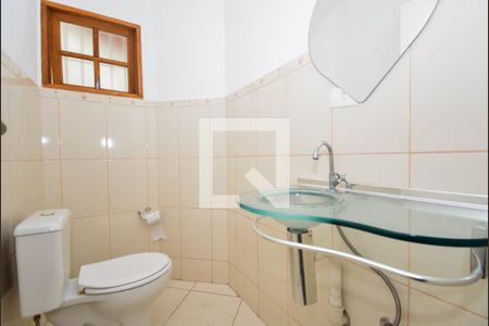 Casa à venda com 201m², 3 quartos e 3 vagas Casa à venda com 201m², 3 quartos e 3 vagasLavabo