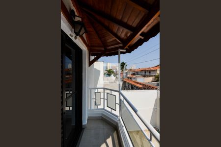 Casa à venda com 201m², 3 quartos e 3 vagas Casa à venda com 201m², 3 quartos e 3 vagasVaranda do Quarto 3