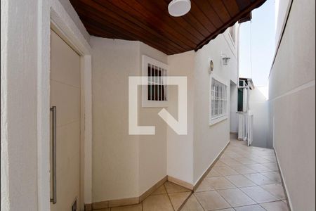 Casa à venda com 201m², 3 quartos e 3 vagas Casa à venda com 201m², 3 quartos e 3 vagasÁrea Externa
