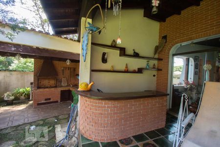 Casa à venda com 400m², 4 quartos e 4 vagasChurrasqueira