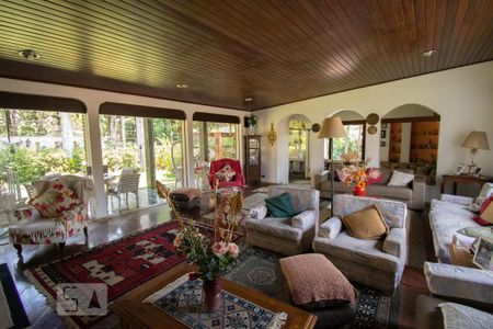 Casa à venda com 400m², 4 quartos e 4 vagasSala