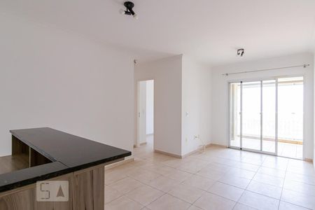 Sala  de Apartamento com 2 quartos, 74m² Vila Mariana