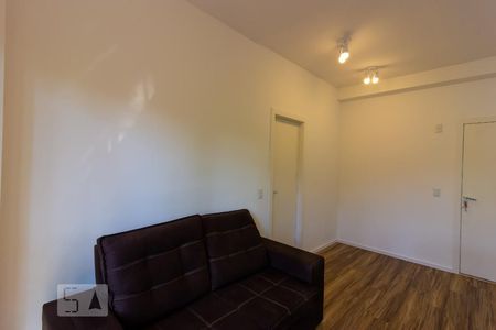 Sala  de apartamento para alugar com 1 quarto, 38m² em Granja Viana, Cotia
