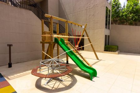 Apartamento para alugar com 38m², 1 quarto e 1 vaga Apartamento para alugar com 38m², 1 quarto e 1 vagaÁrea Comum - Playground