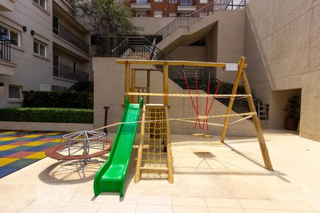 Apartamento para alugar com 38m², 1 quarto e 1 vaga Apartamento para alugar com 38m², 1 quarto e 1 vagaÁrea Comum - Playground