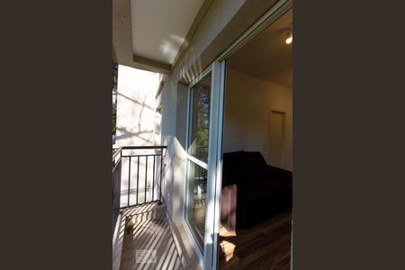 Varanda da Sala  de apartamento para alugar com 1 quarto, 38m² em Granja Viana, Cotia