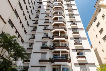 Apartamento para alugar com 67m², 2 quartos e 1 vagaFachada