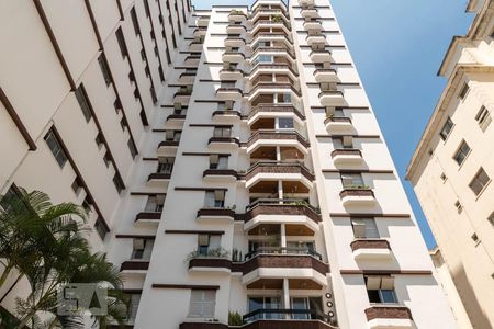 Apartamento para alugar com 67m², 2 quartos e 1 vagaFachada