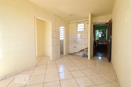 Sala de apartamento para alugar com 3 quartos, 95m² em Rubem Berta, Porto Alegre