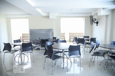 Apartamento para alugar com 59m², 2 quartos e 1 vagaÁrea comum - Salão de festas
