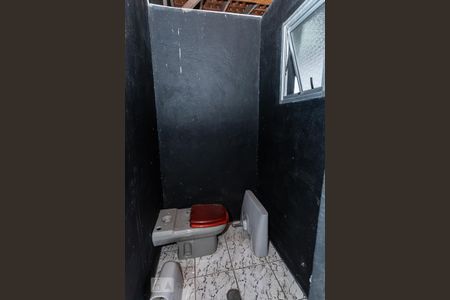 Casa à venda com 350m², 4 quartos e 3 vagasBanheiro salão de festas