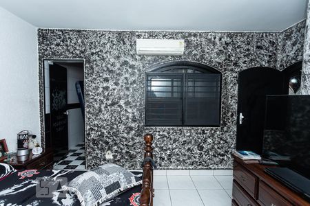 Suite 1 de casa à venda com 4 quartos, 350m² em Vila Tolstoi, São Paulo