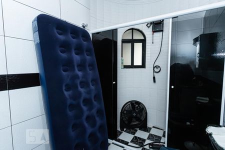 Casa à venda com 350m², 4 quartos e 3 vagasBanheiro suite 1