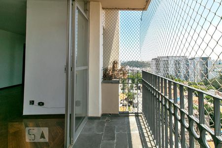 Varanda  de apartamento à venda com 3 quartos, 110m² em Jardim Taboão, São Paulo
