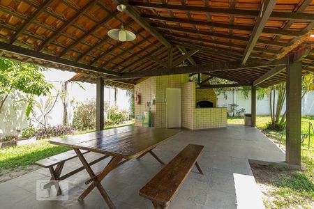 Apartamento para alugar com 98m², 3 quartos e 1 vaga Apartamento para alugar com 98m², 3 quartos e 1 vagaÁrea comum - Churrasqueira