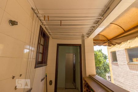Apartamento para alugar com 98m², 3 quartos e 1 vaga Apartamento para alugar com 98m², 3 quartos e 1 vagaDetalhe da área de serviço