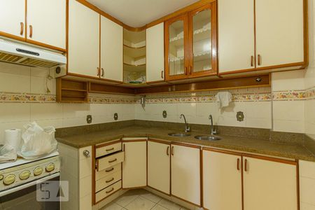 Apartamento para alugar com 98m², 3 quartos e 1 vaga Apartamento para alugar com 98m², 3 quartos e 1 vagaDetalhe da cozinha